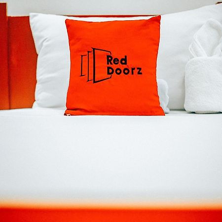 Reddoorz At S & L Apartelle Daraga Albay Otel Legazpi Dış mekan fotoğraf