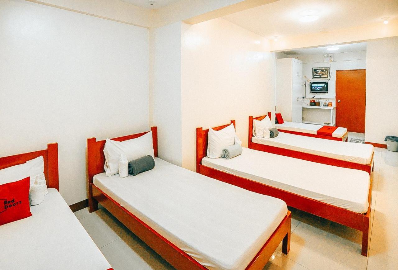 Reddoorz At S & L Apartelle Daraga Albay Otel Legazpi Dış mekan fotoğraf