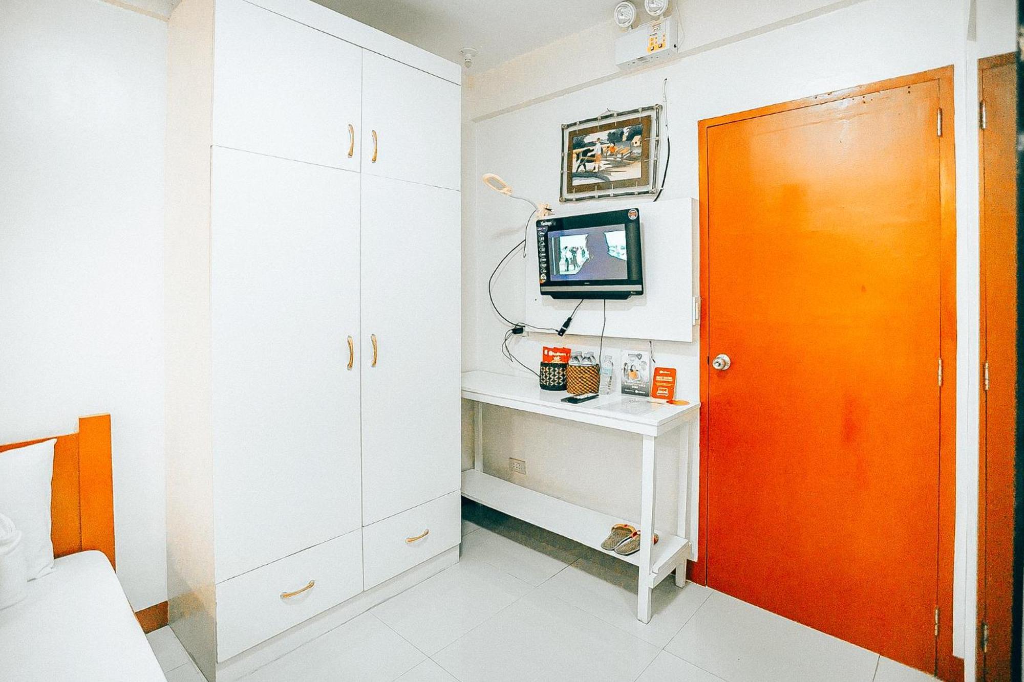 Reddoorz At S & L Apartelle Daraga Albay Otel Legazpi Dış mekan fotoğraf