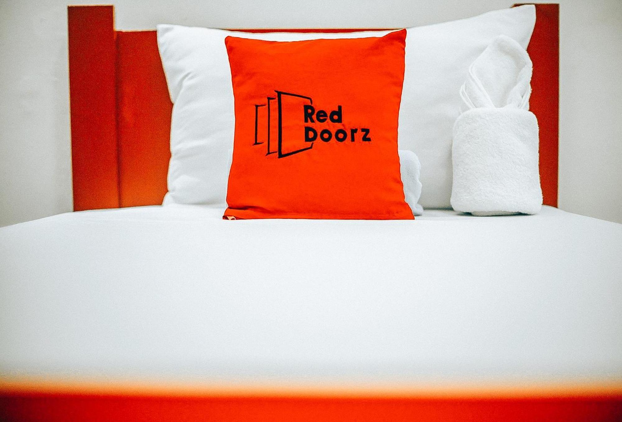 Reddoorz At S & L Apartelle Daraga Albay Legazpi Dış mekan fotoğraf